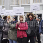 VIDEO: Protest la Partida Romilor Dâmboviţa! S-a cerut demisia liderul...